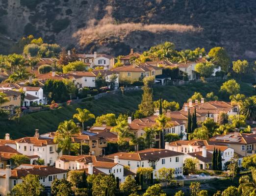Luxury houses in california